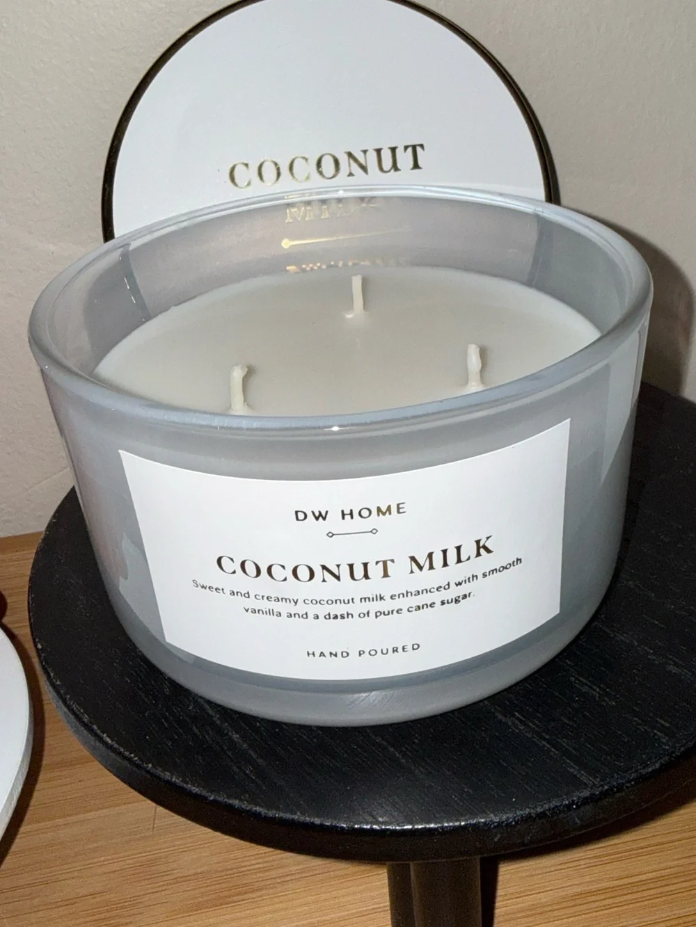 DW HOME COCONUT MILK Scented Candle